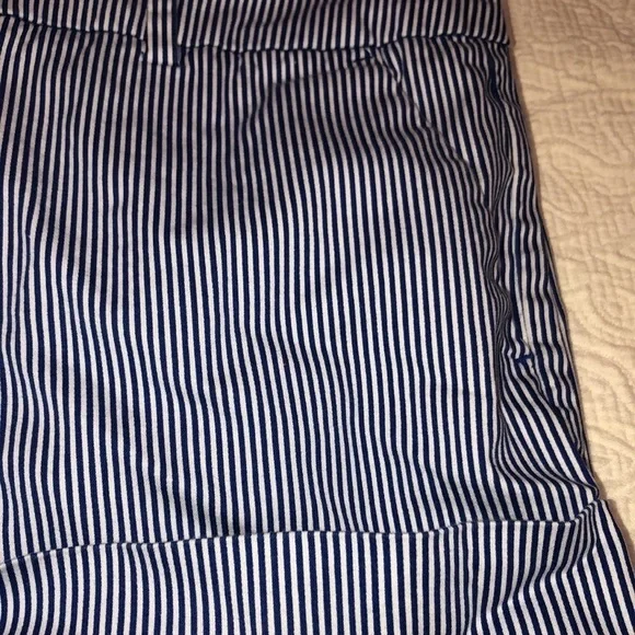 New York & Company shorts - Picture 9 of 13